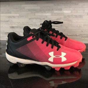 Under Armour girls cleats size 2Y
